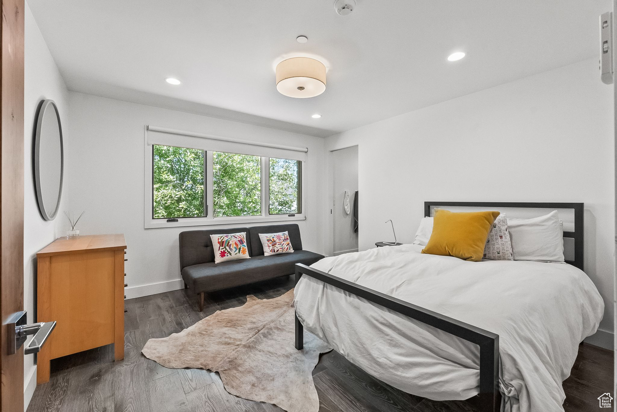 4971 NORTH 400