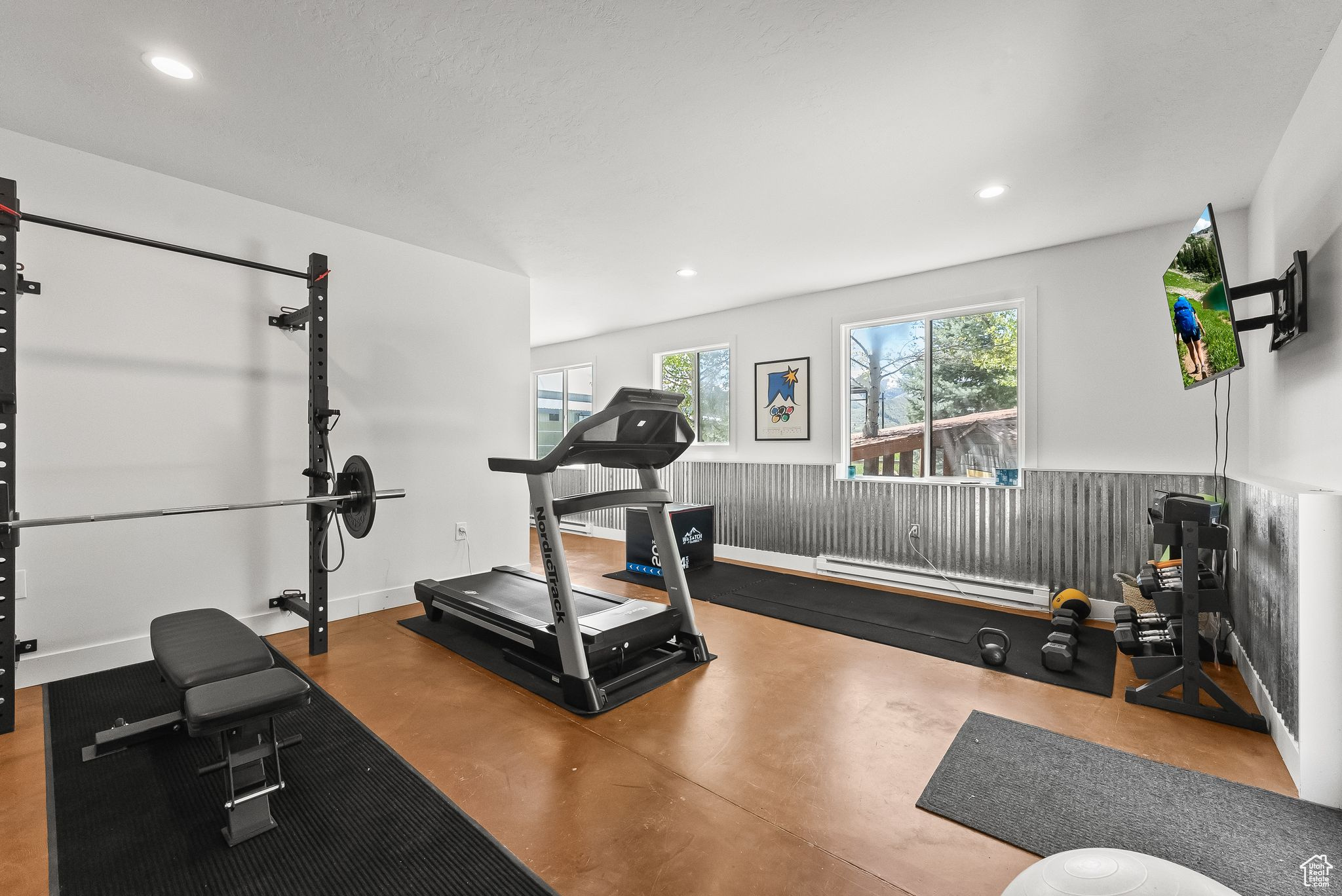 4971 NORTH 400
