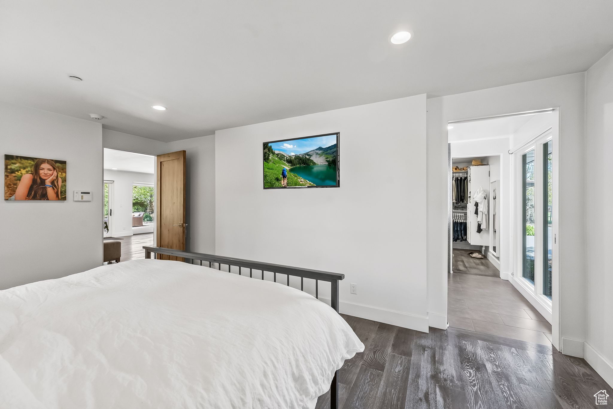 4971 NORTH 400