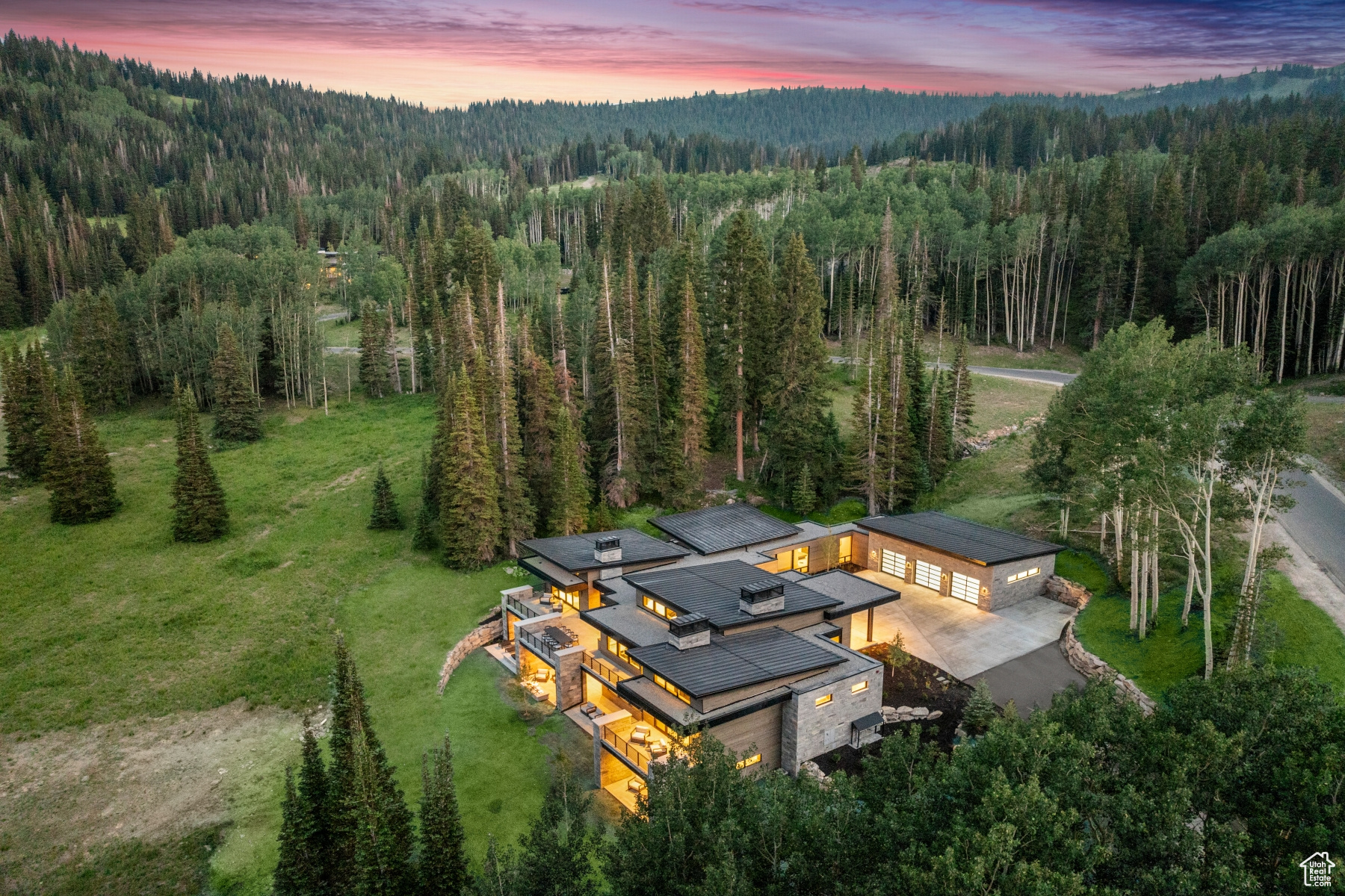 323 WHITE PINE CANYON RD
