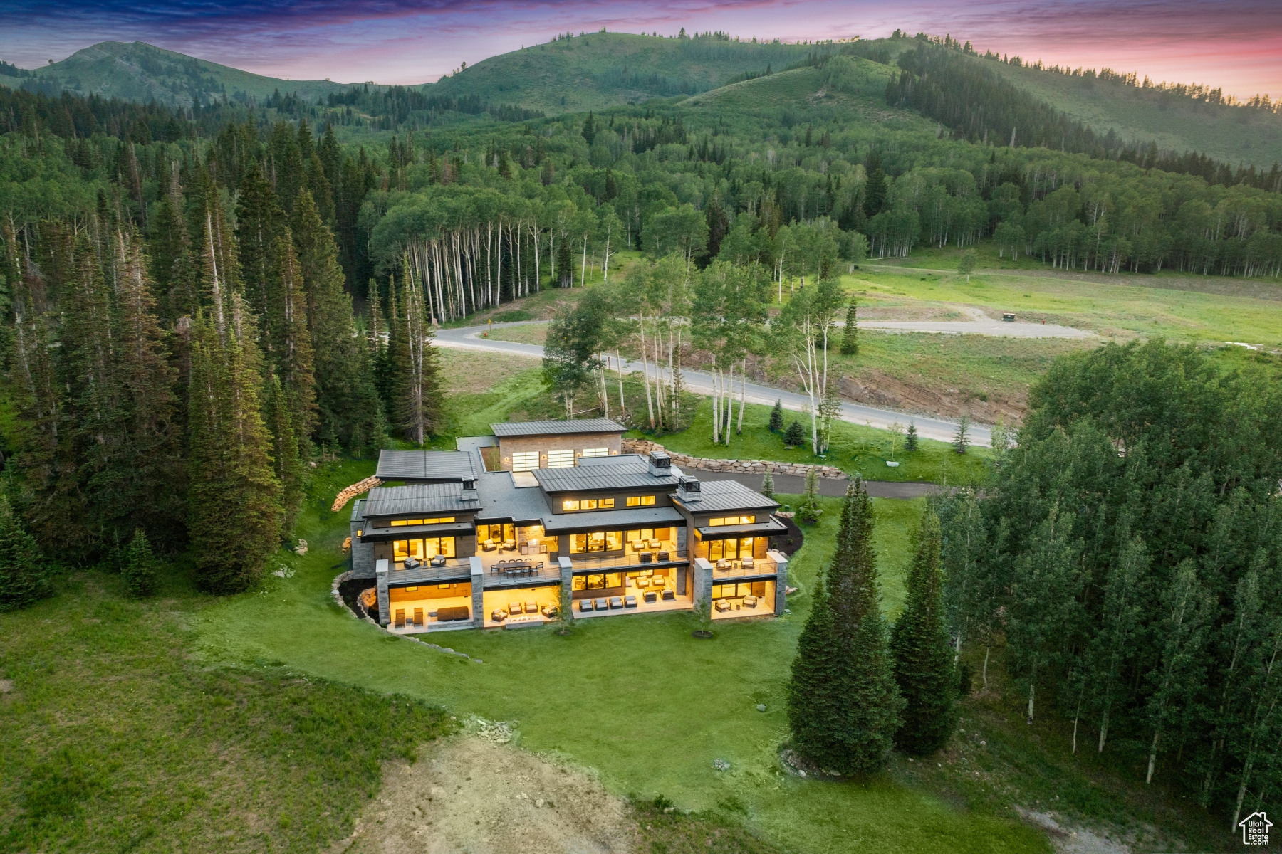 323 WHITE PINE CANYON RD