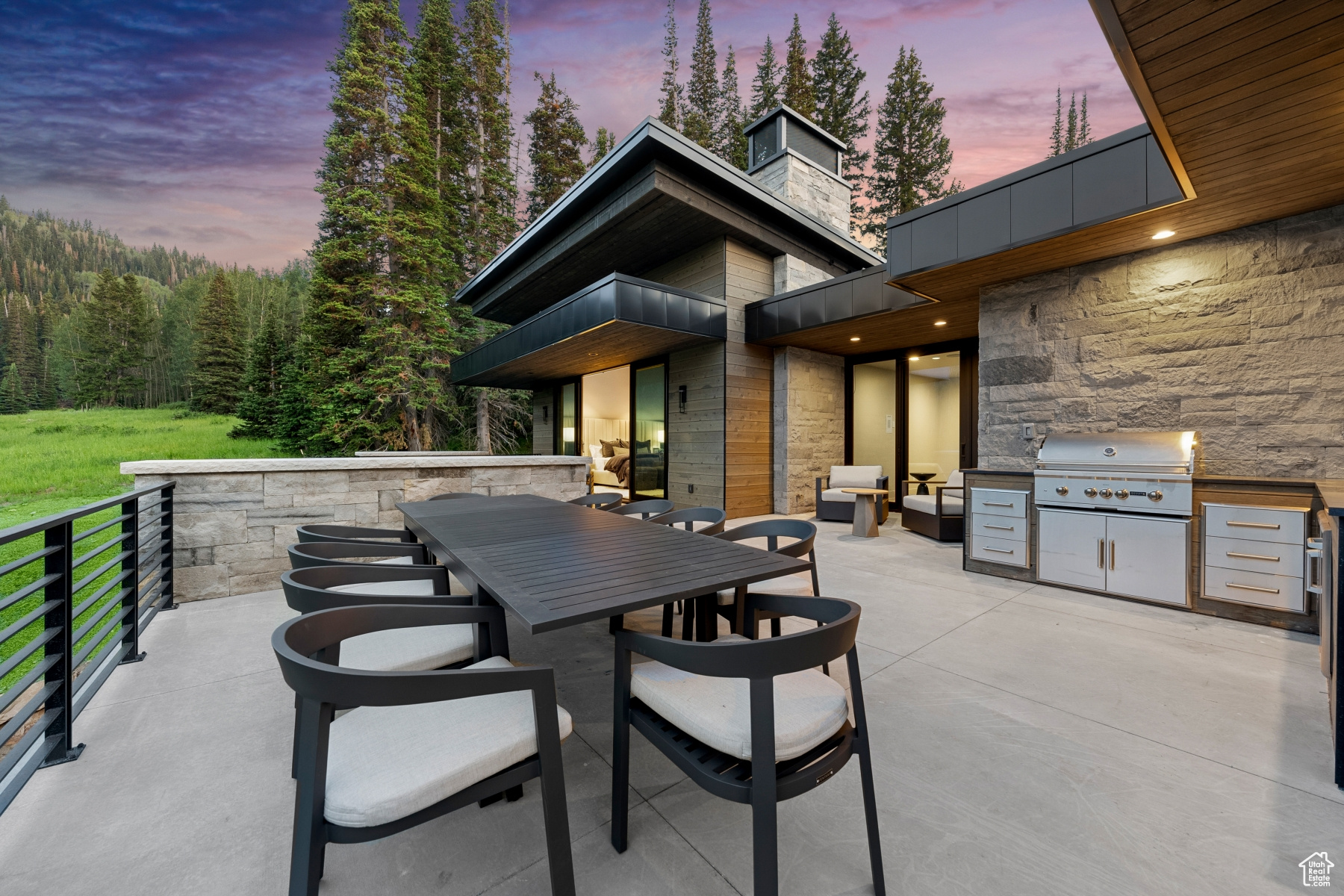 323 WHITE PINE CANYON RD