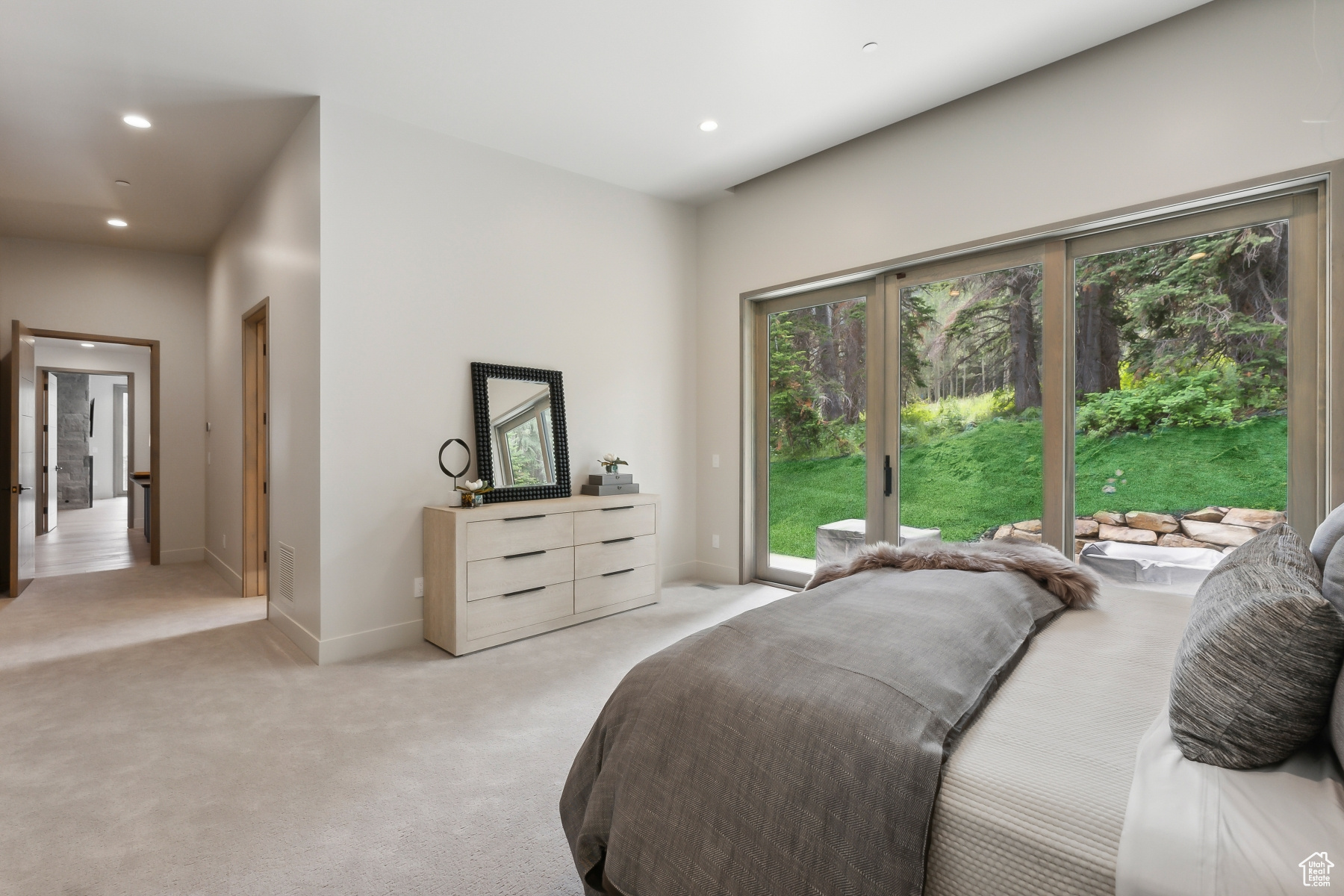 323 WHITE PINE CANYON RD