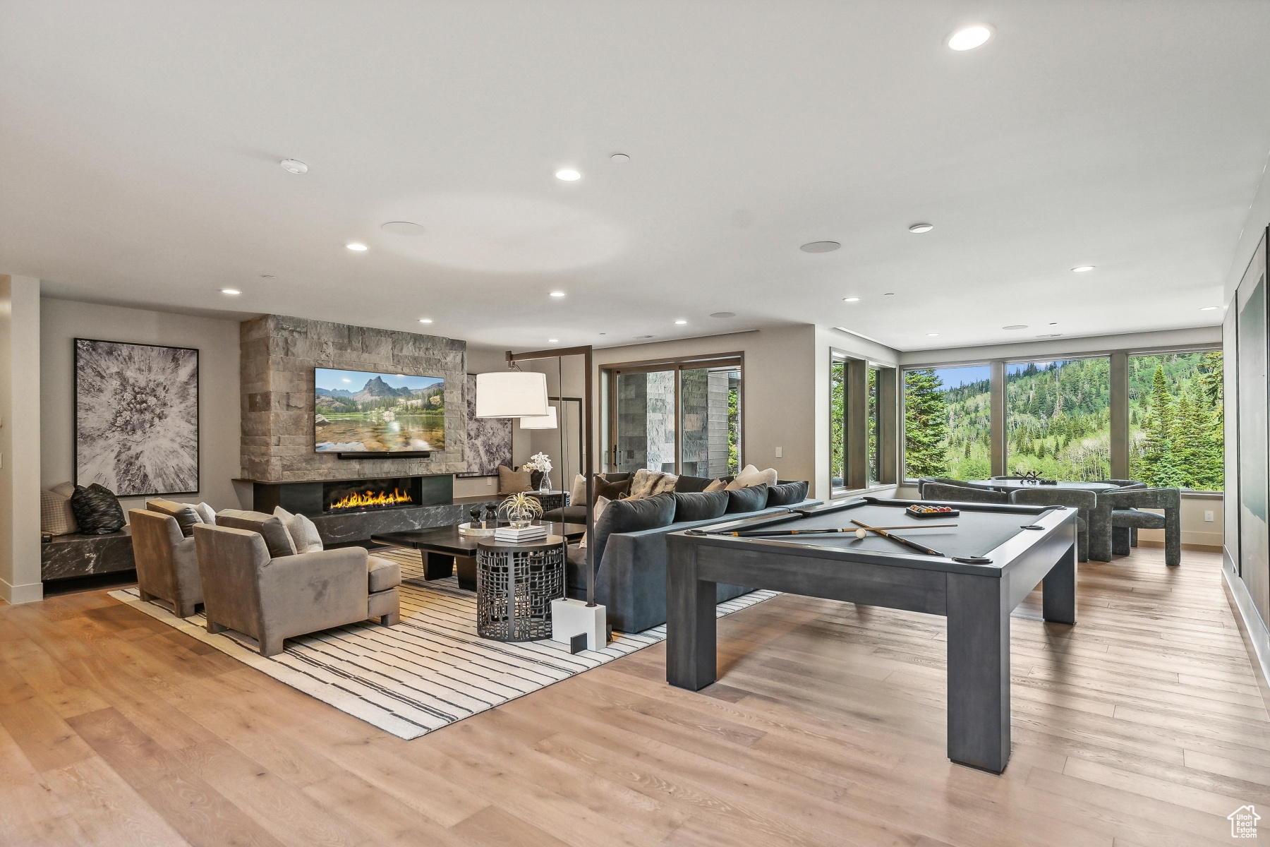 323 WHITE PINE CANYON RD