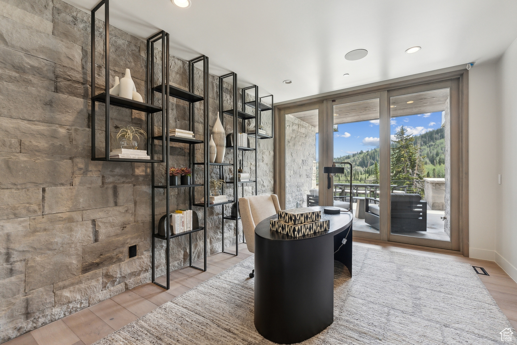 323 WHITE PINE CANYON RD