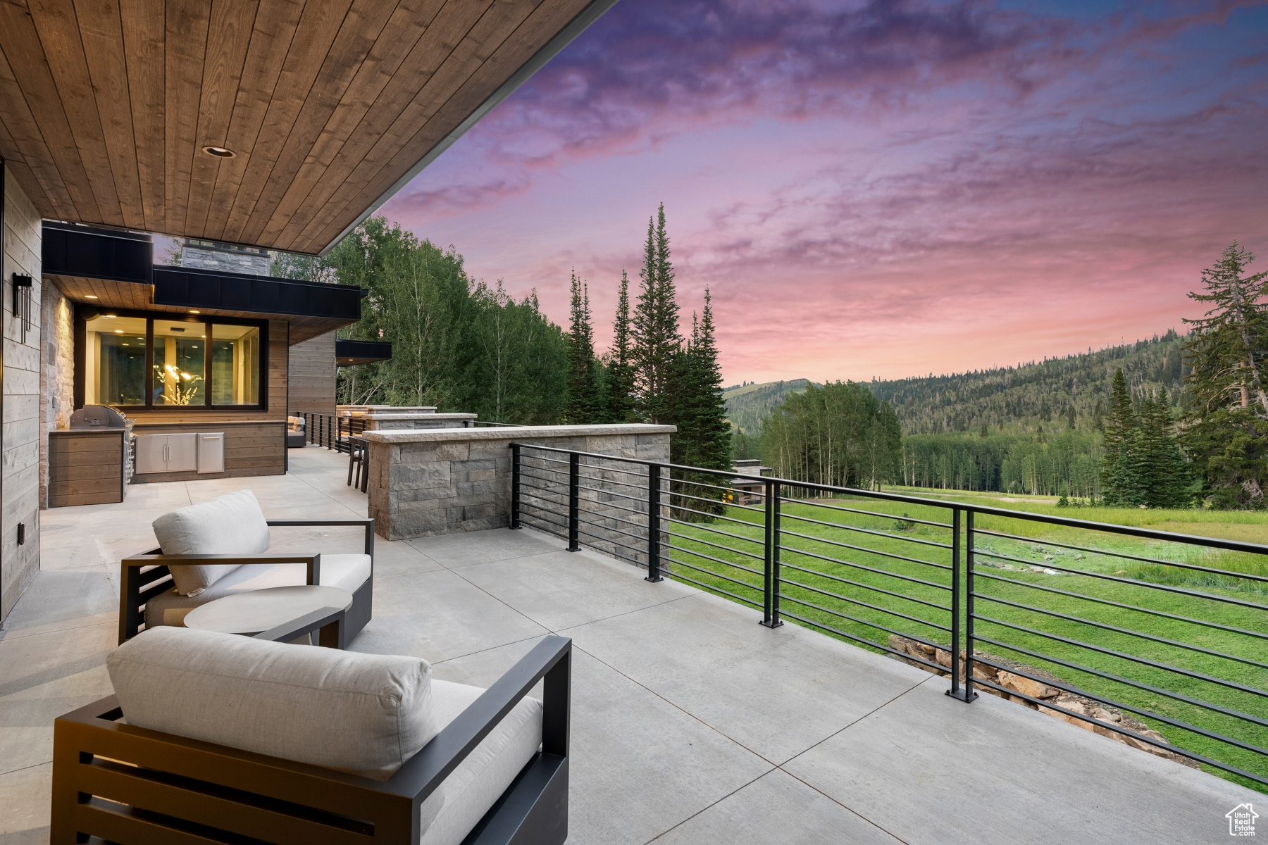 323 WHITE PINE CANYON RD