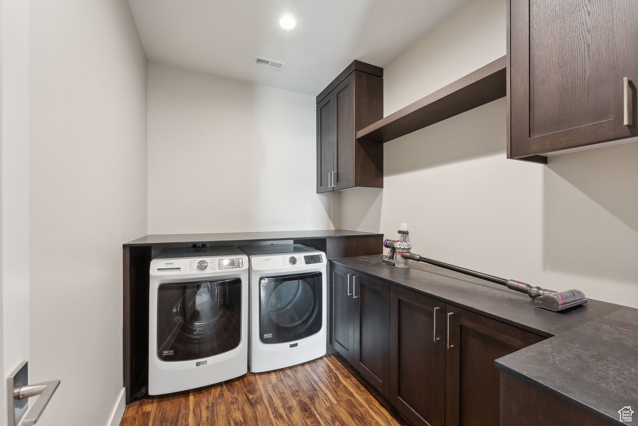 1307 W SKYRIDGE DR