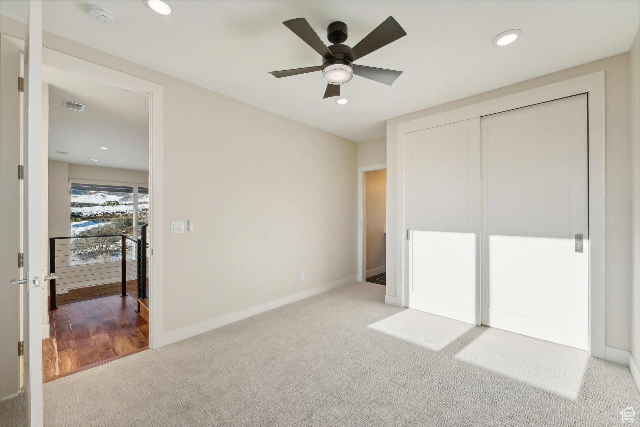 1307 W SKYRIDGE DR