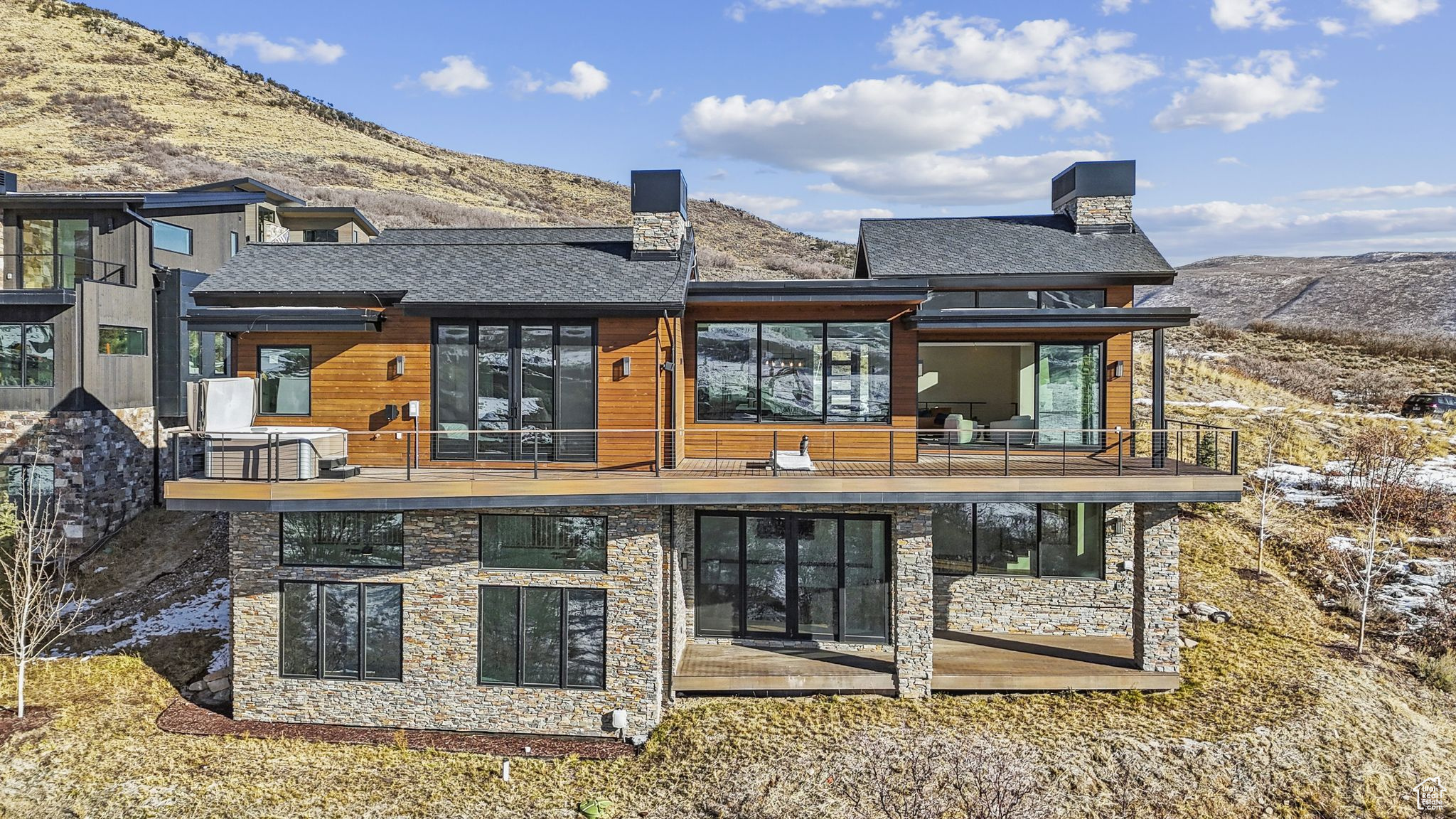 1307 W SKYRIDGE DR