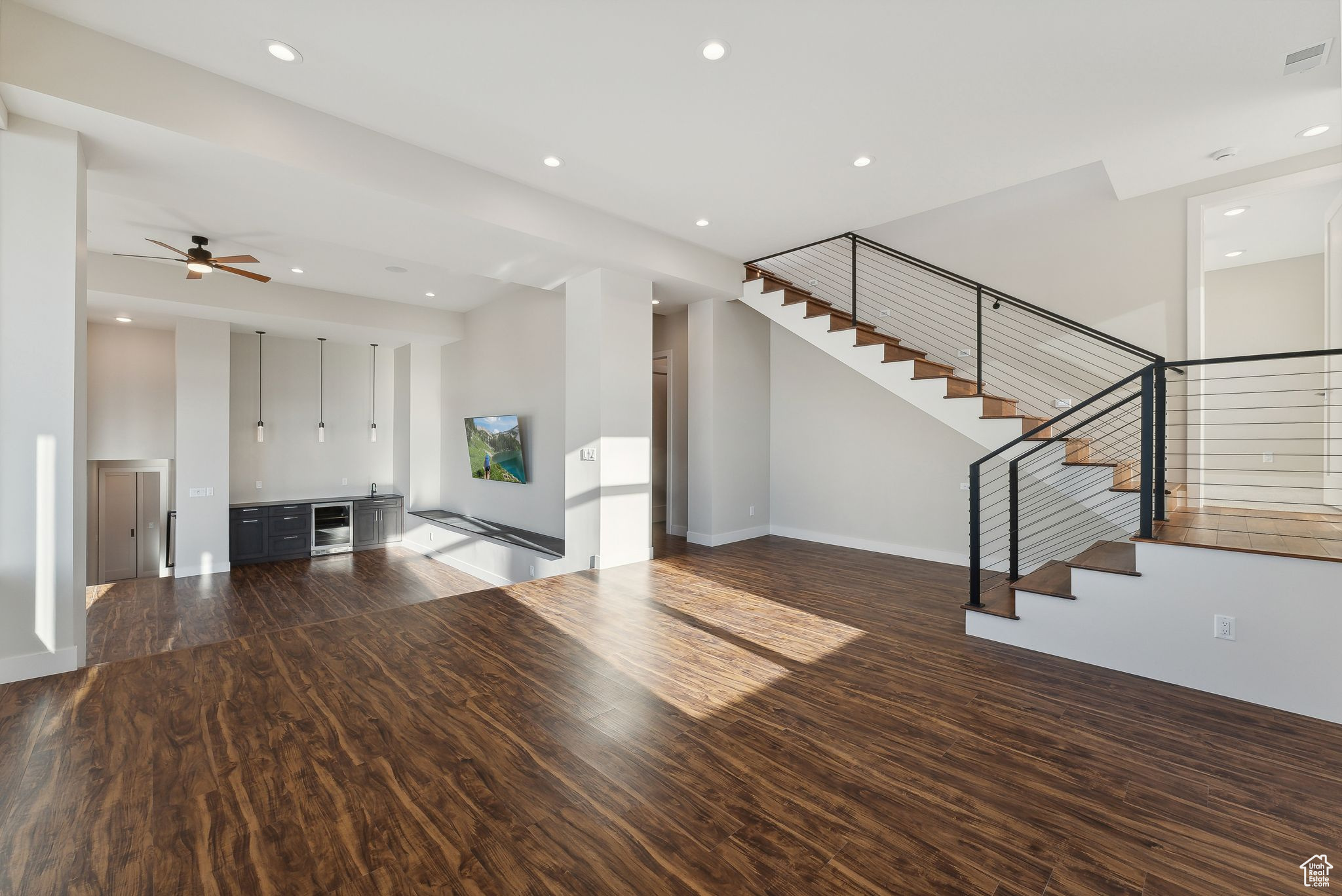 1307 W SKYRIDGE DR