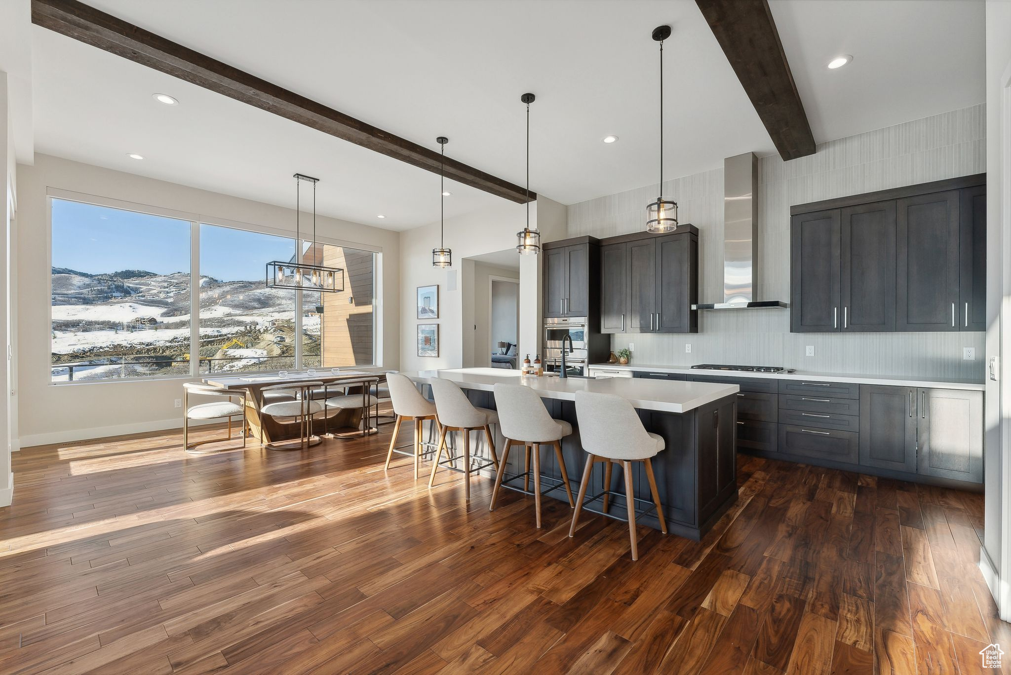 1307 W SKYRIDGE DR