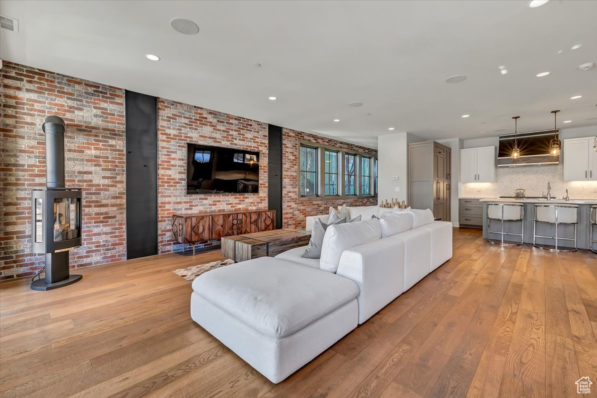 1280 PARK AVE #B