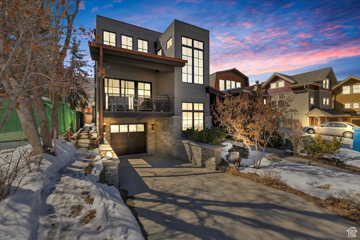1280 PARK AVE #B