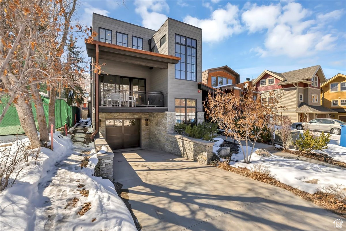 1280 PARK AVE #B