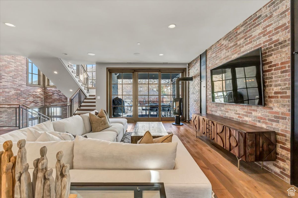 1280 PARK AVE #B
