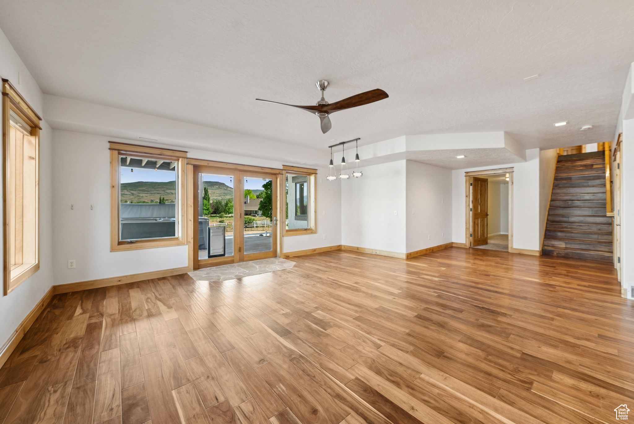 4555 PALOMINO DR