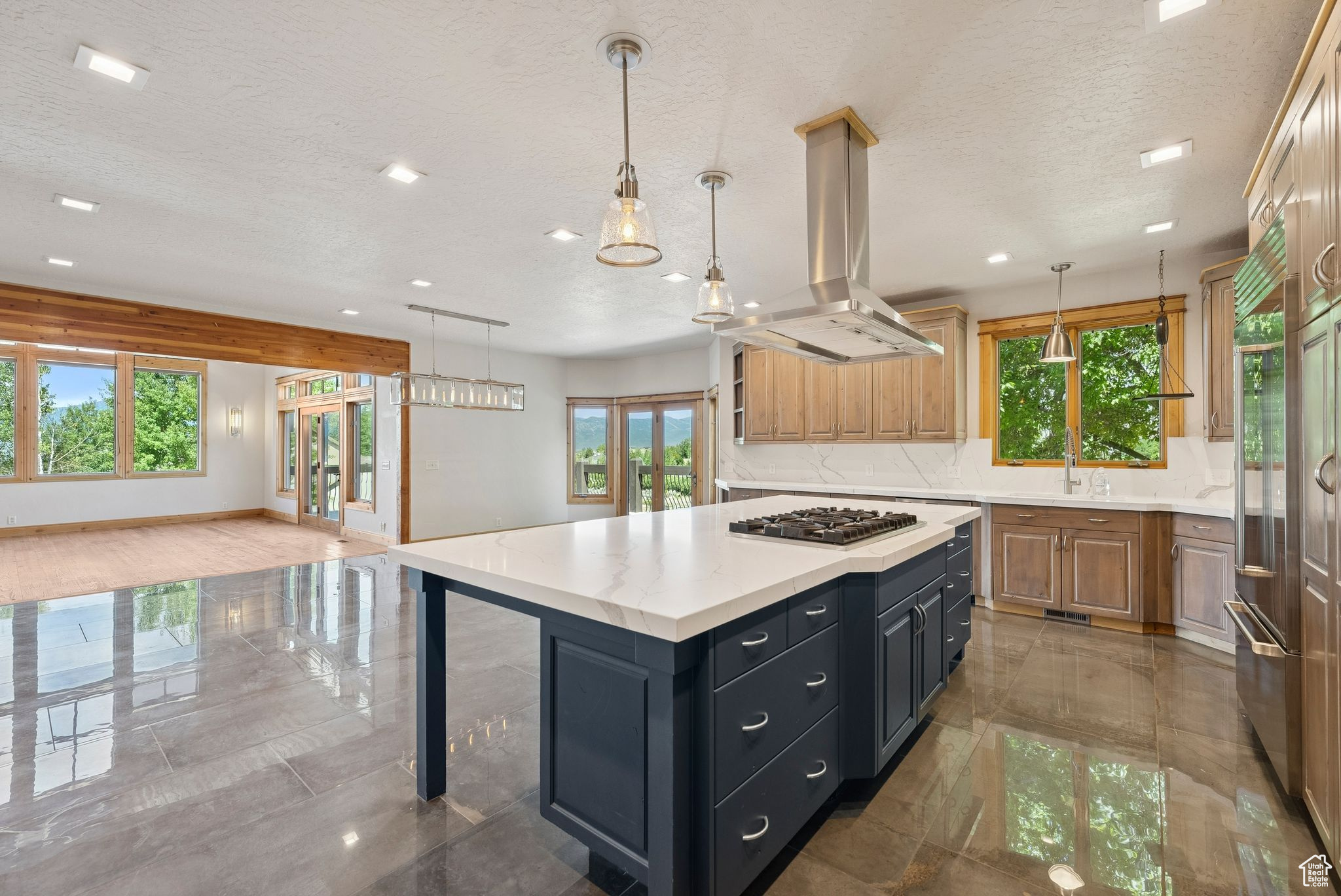 4555 PALOMINO DR