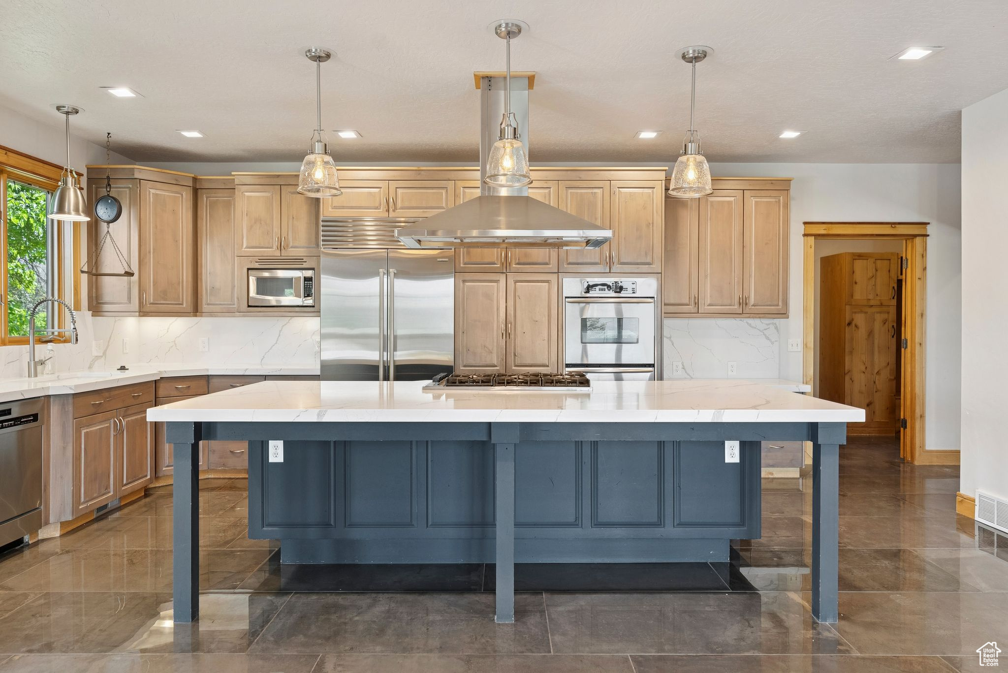4555 PALOMINO DR
