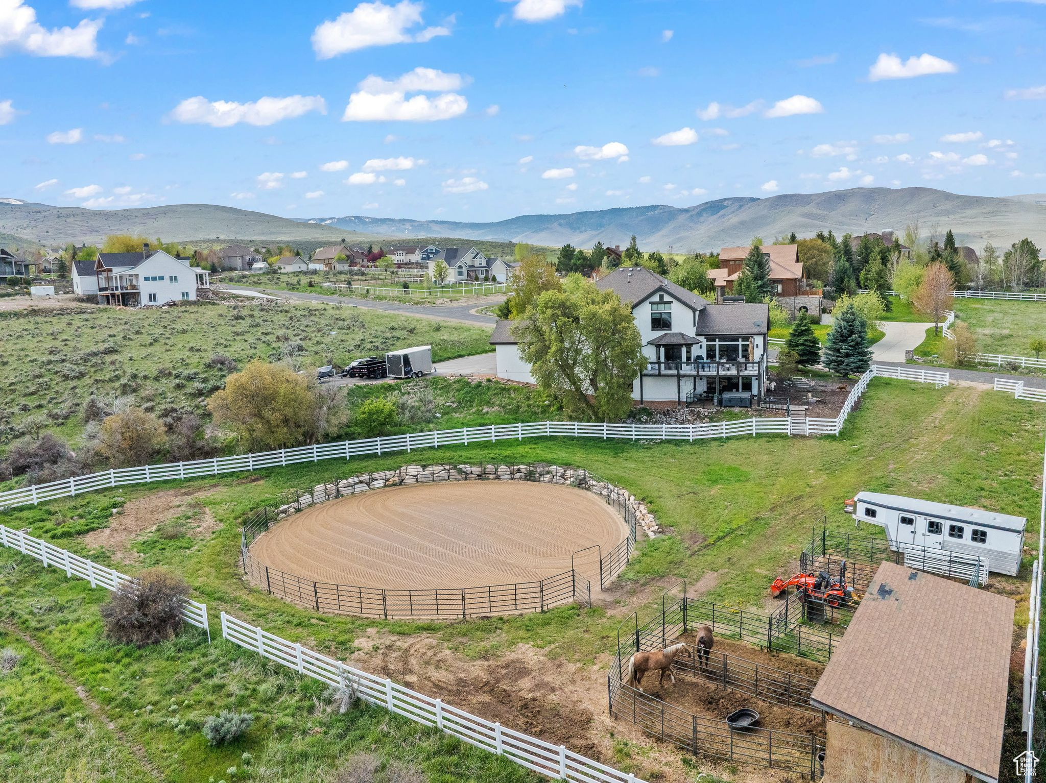 4555 PALOMINO DR