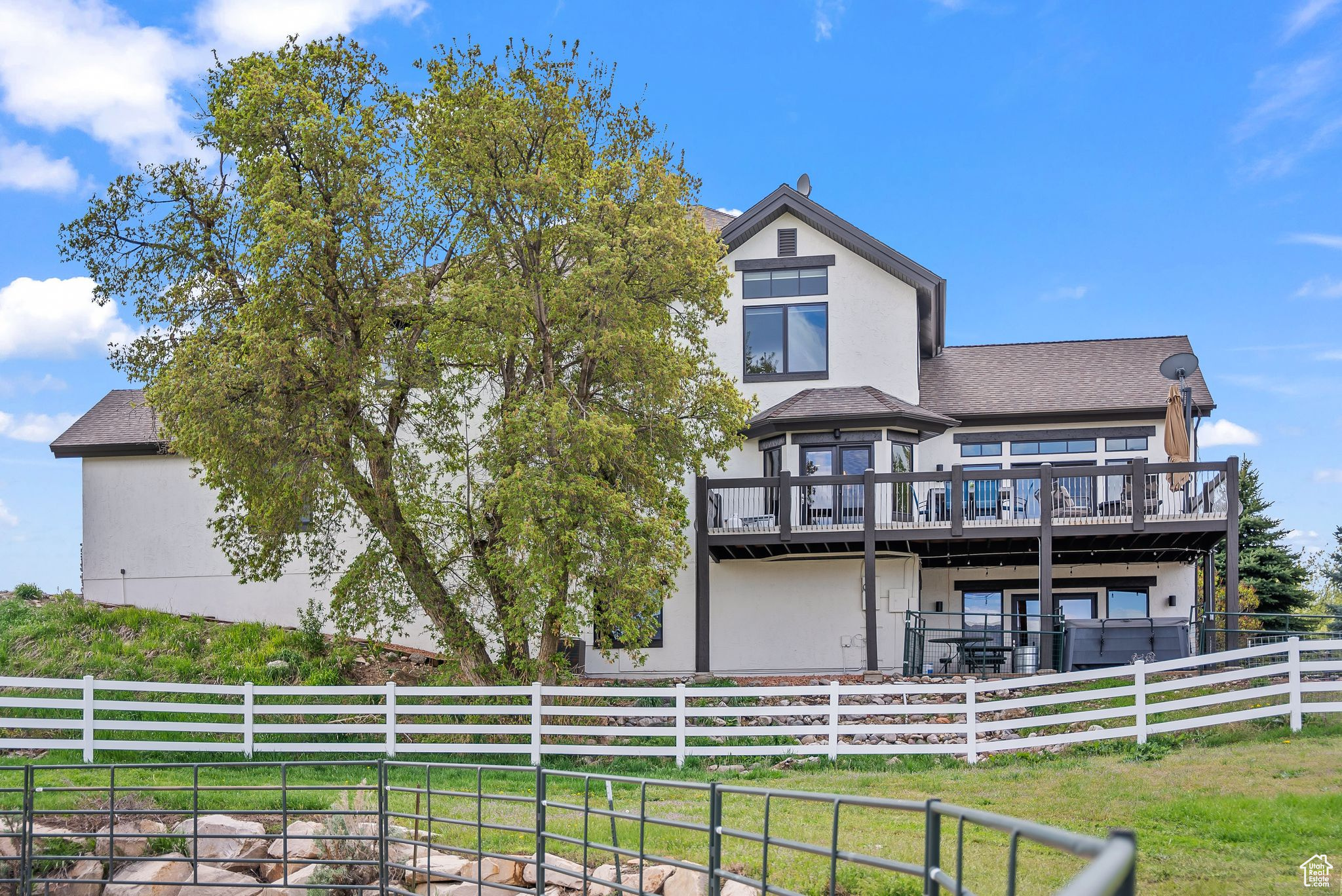 4555 PALOMINO DR