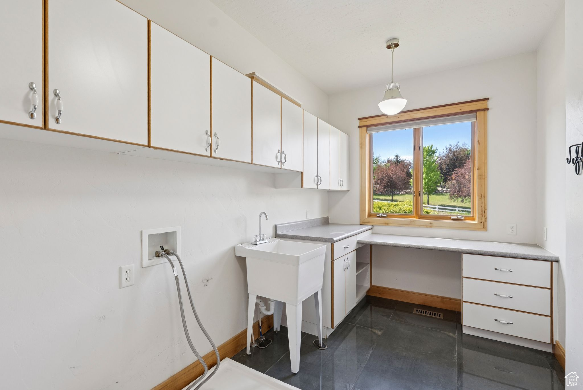 4555 PALOMINO DR
