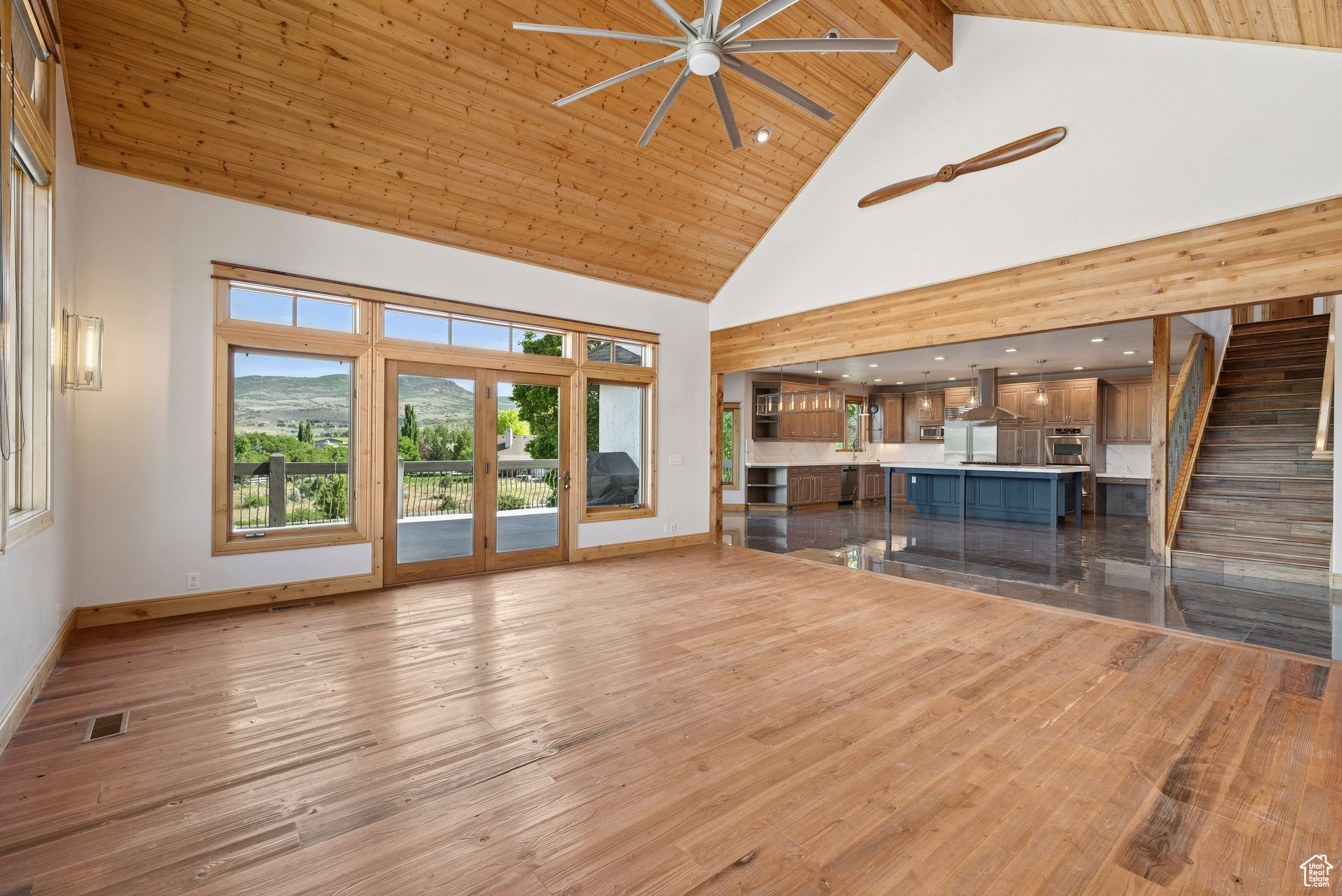 4555 PALOMINO DR