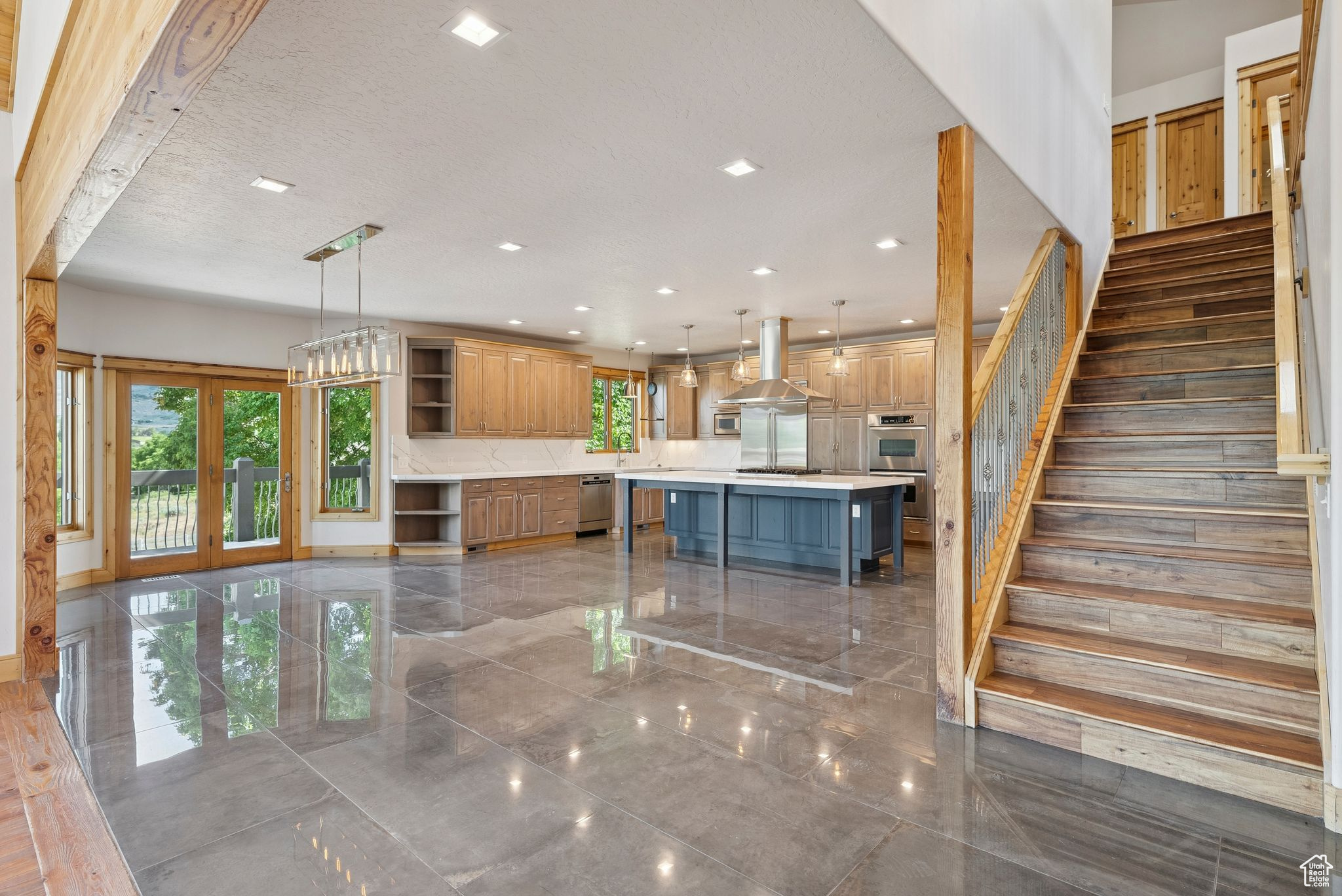 4555 PALOMINO DR