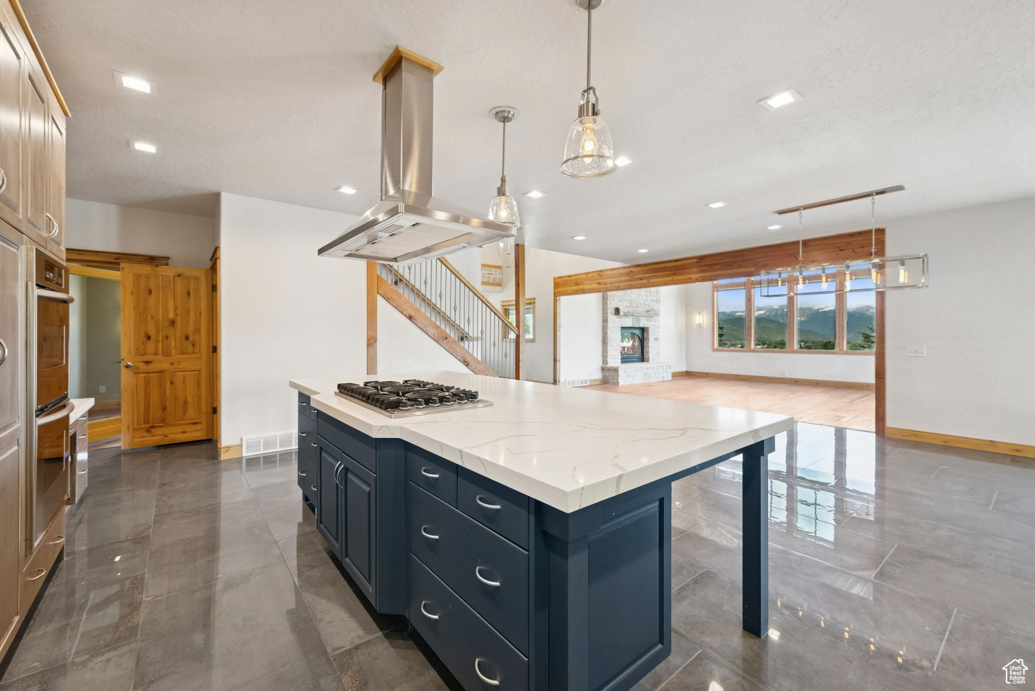 4555 PALOMINO DR