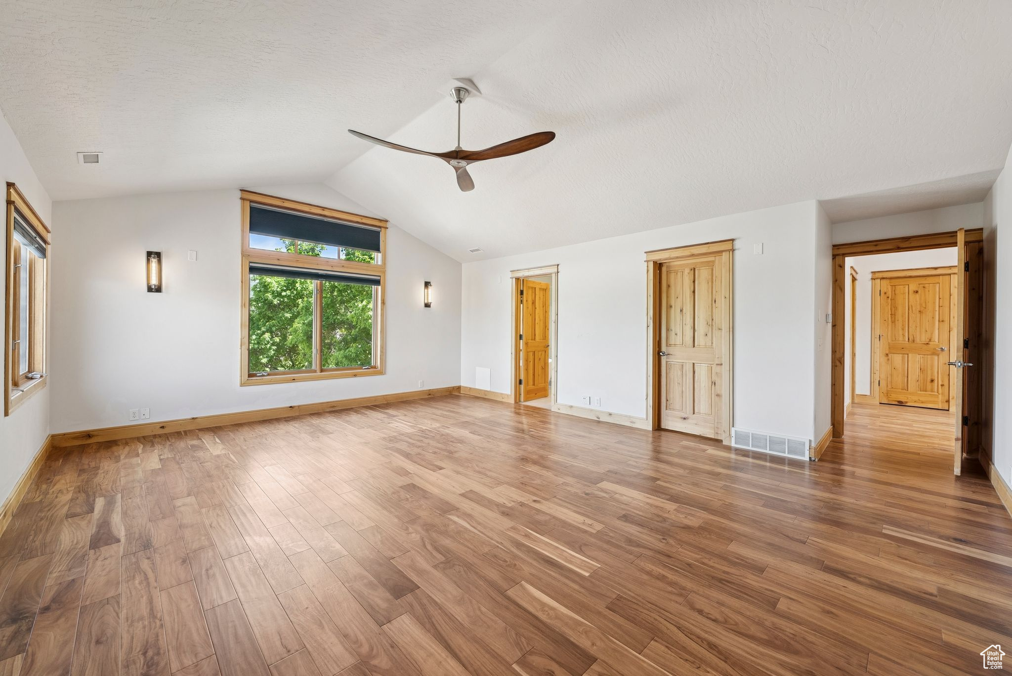 4555 PALOMINO DR