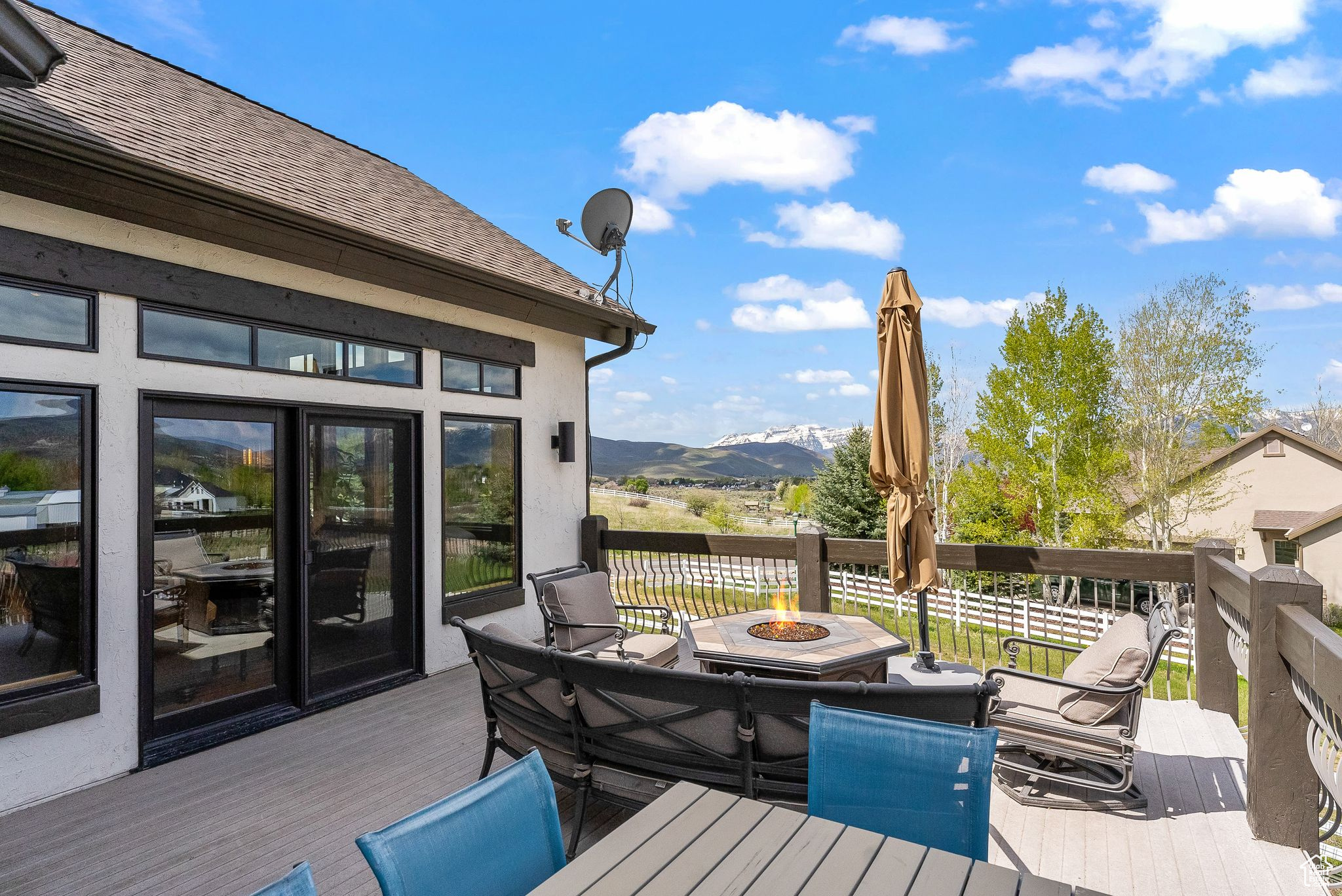 4555 PALOMINO DR