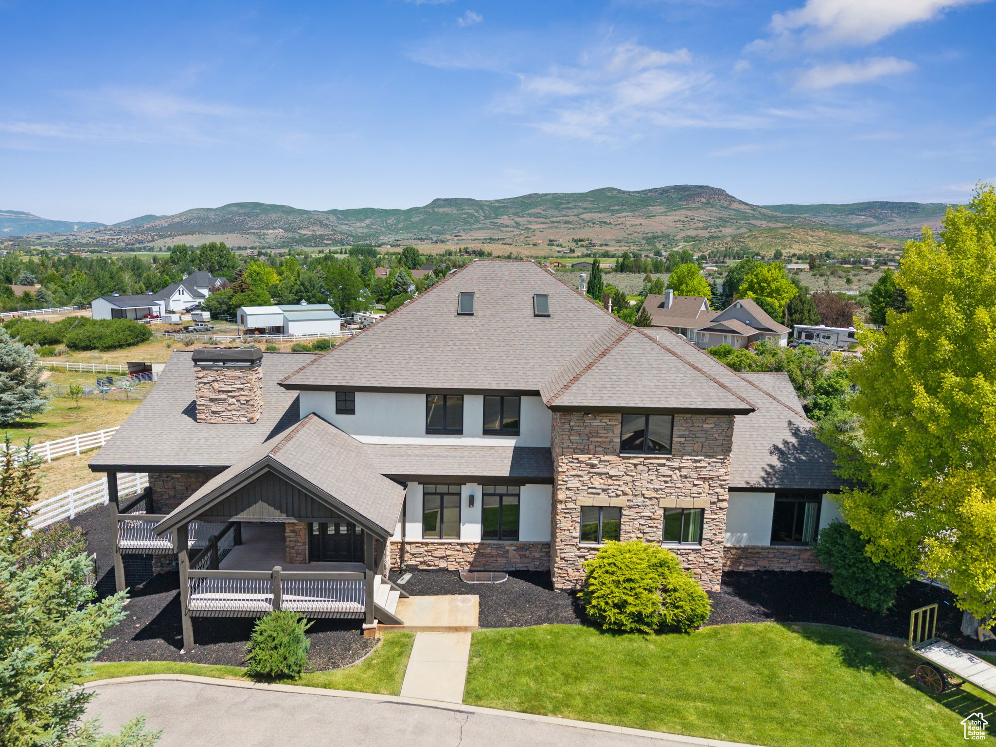 4555 PALOMINO DR