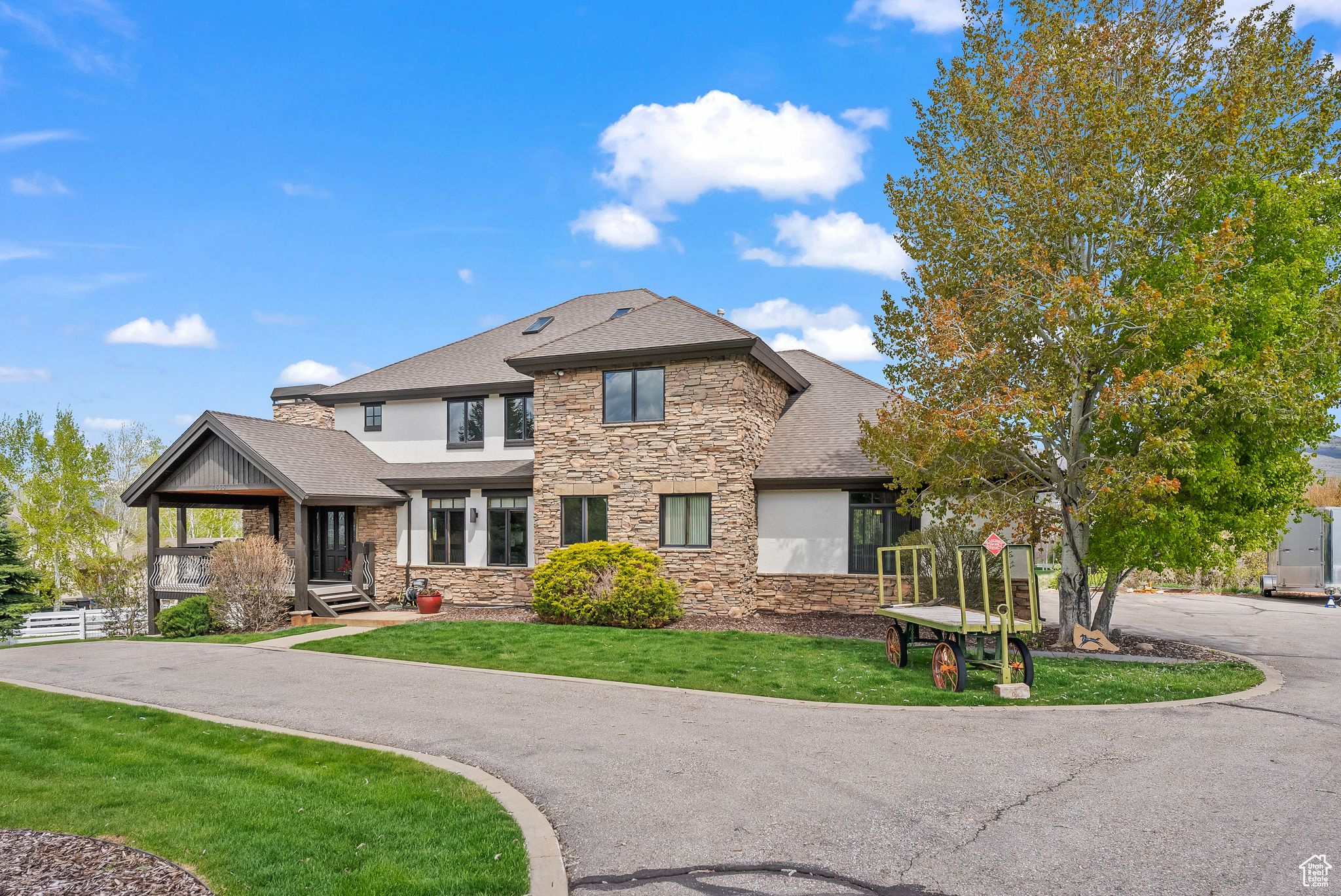 4555 PALOMINO DR