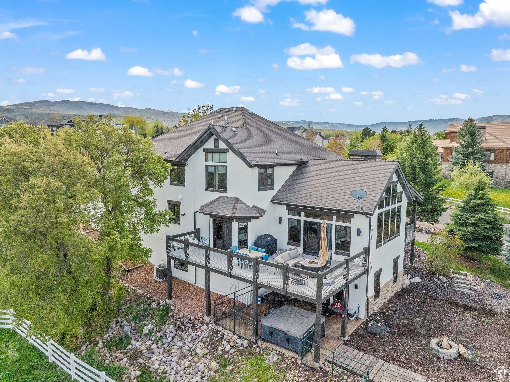 4555 PALOMINO DR