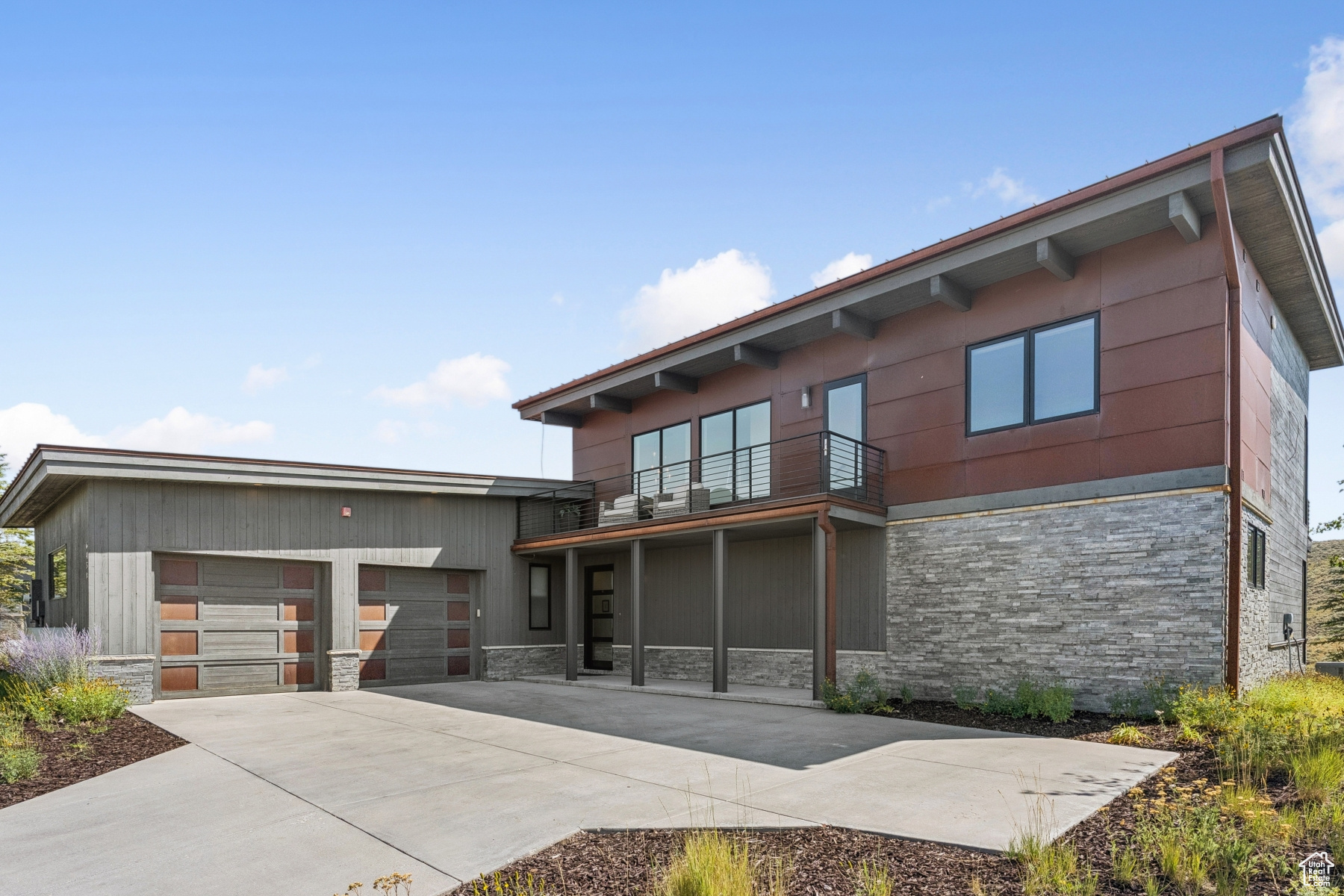 6458 GOLDEN BEAR LOOP