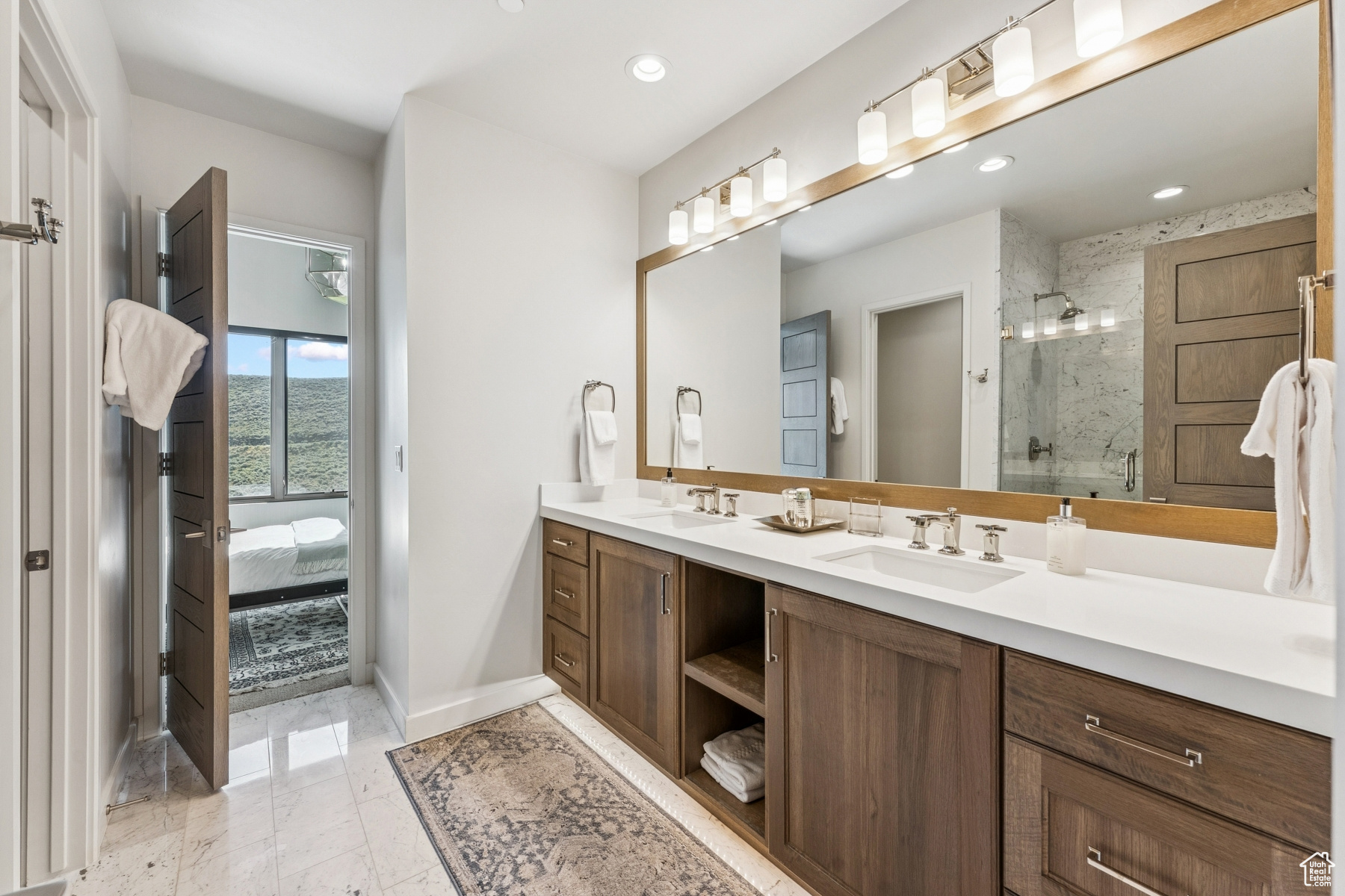 6458 GOLDEN BEAR LOOP