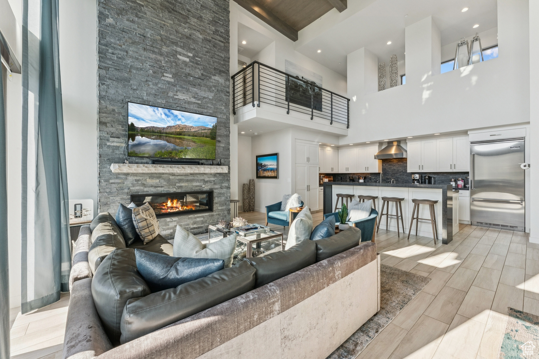 6458 GOLDEN BEAR LOOP