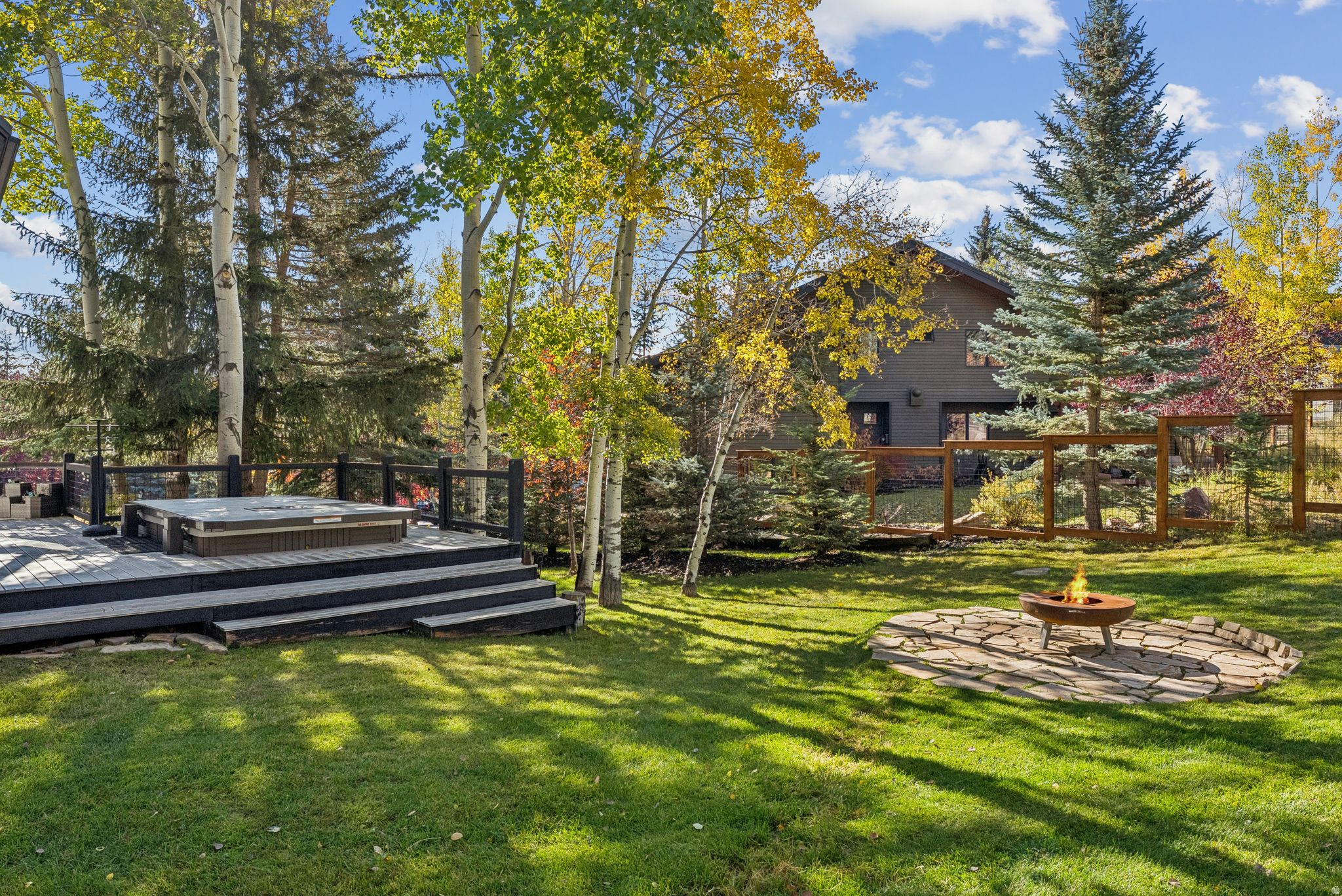 3065 OAK RIM LN