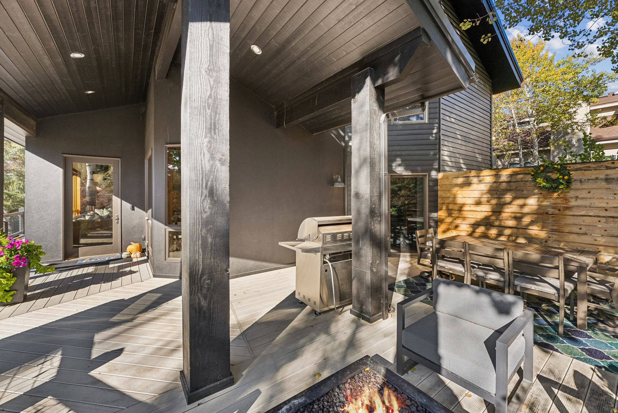 3065 OAK RIM LN