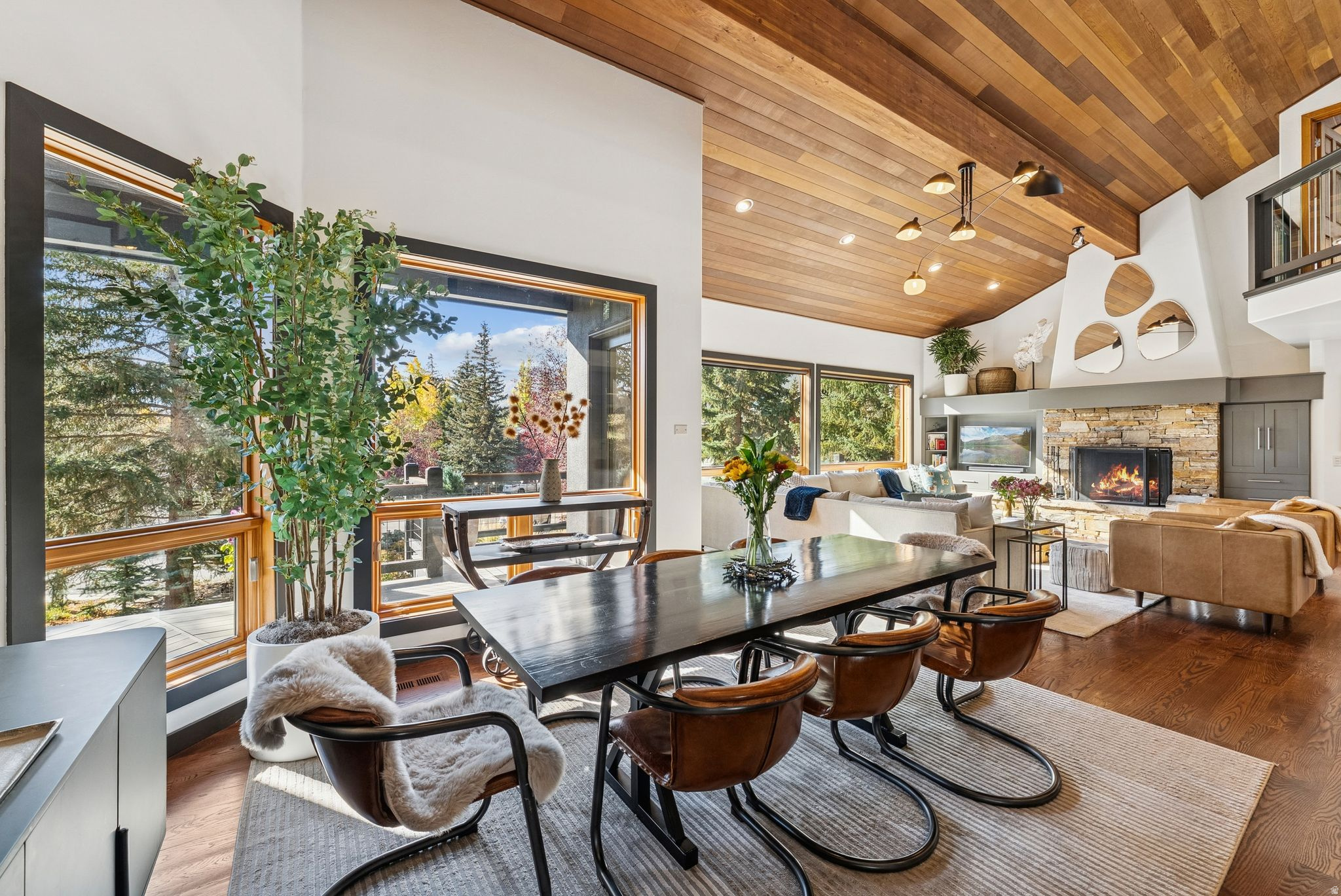 3065 OAK RIM LN