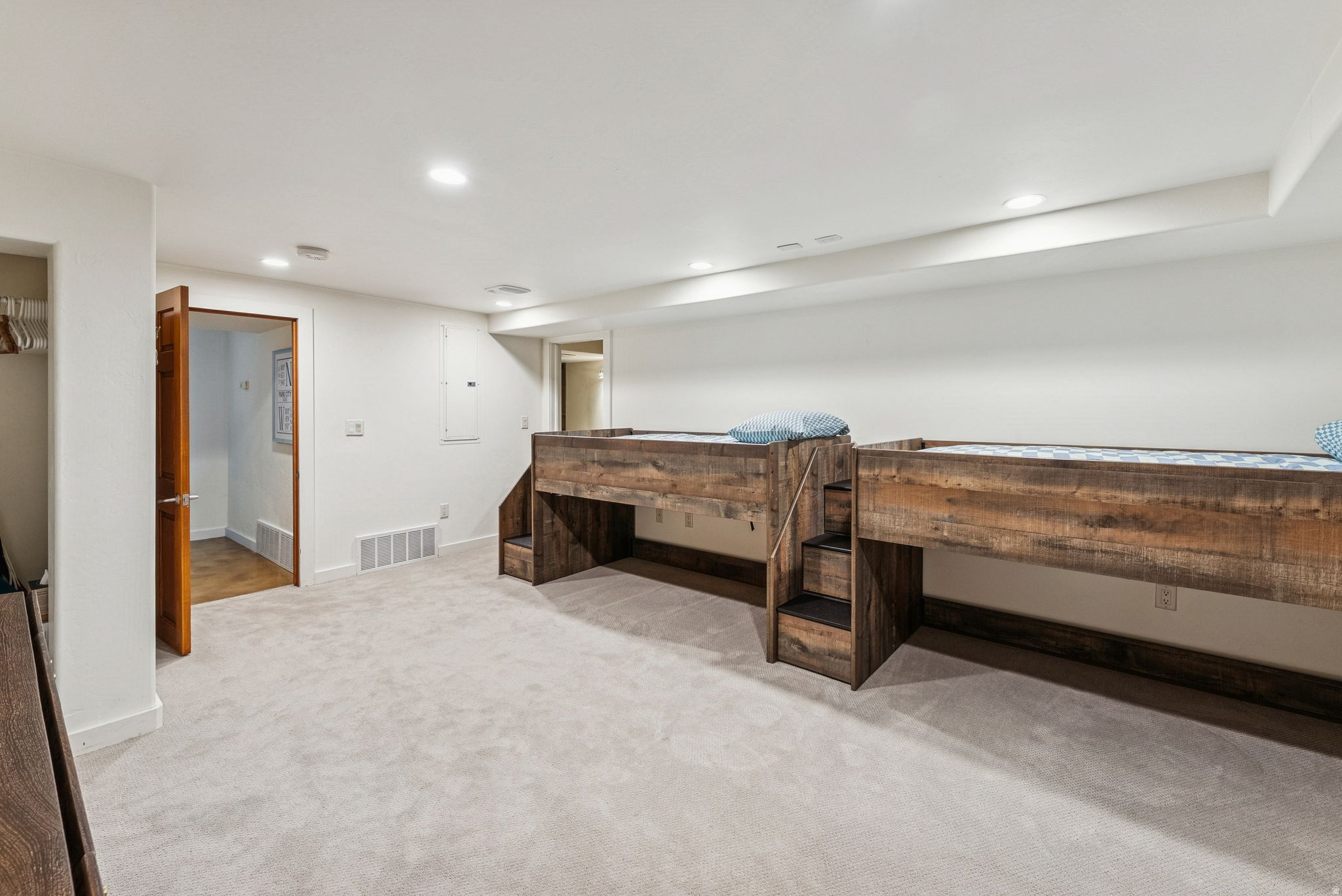 3065 OAK RIM LN