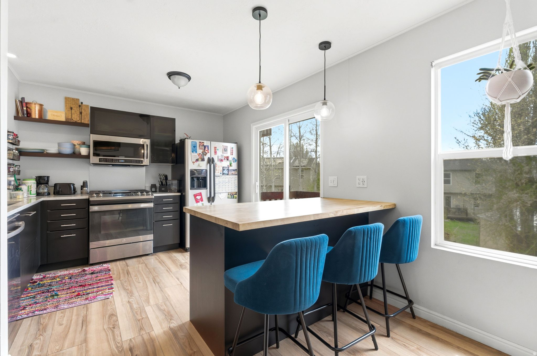 515 INVERNESS LN #207