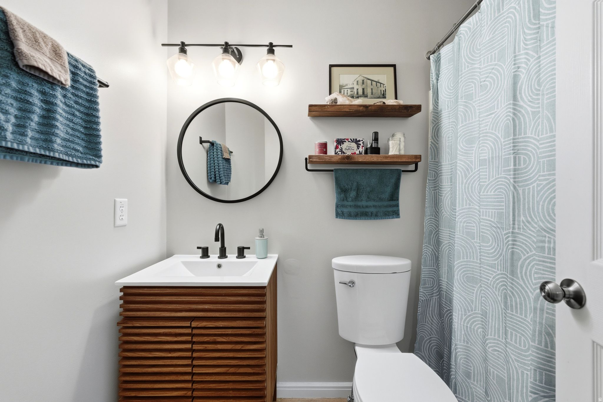 515 INVERNESS LN #207