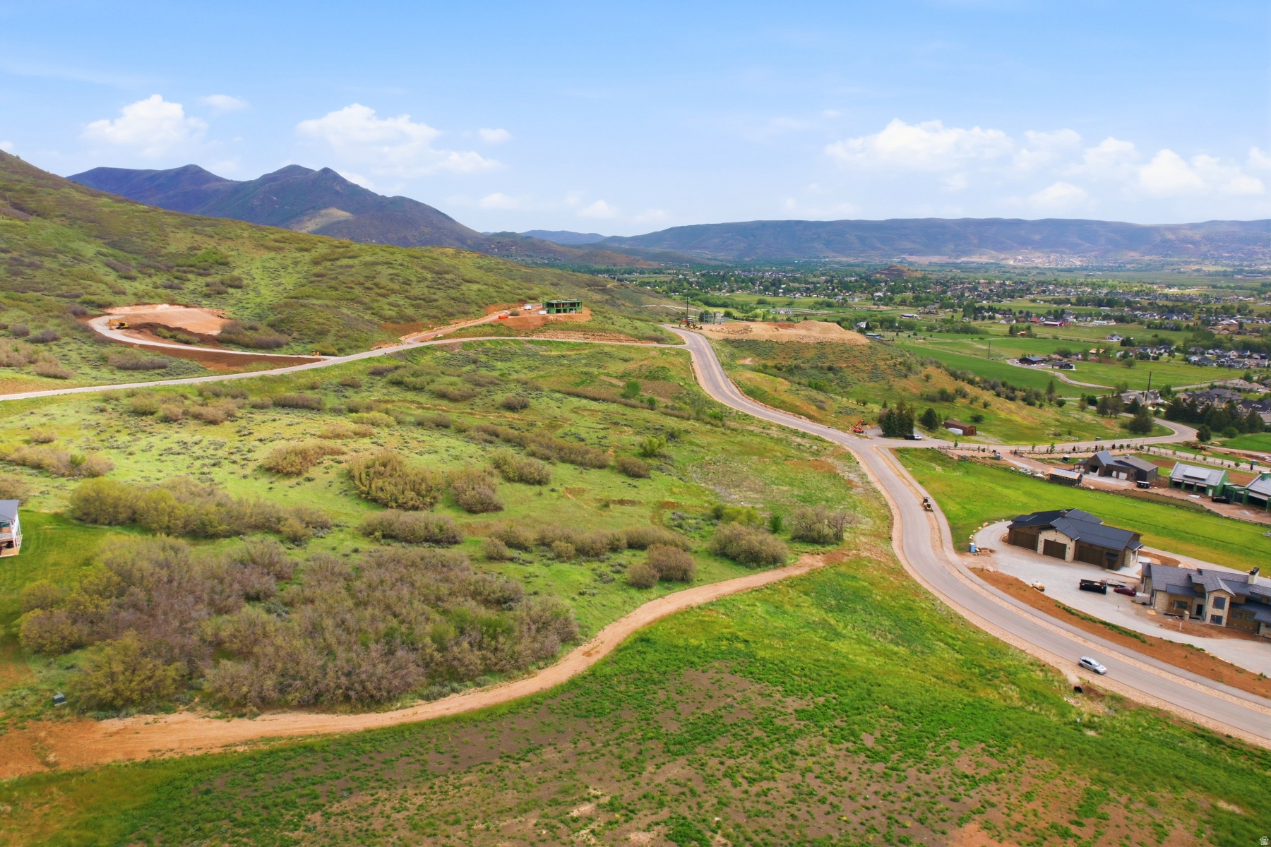 HIGHLANDS DR