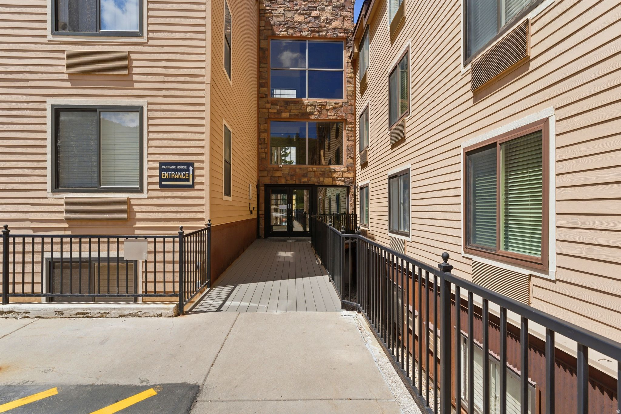 1940 PROSPECTOR AVE #331
