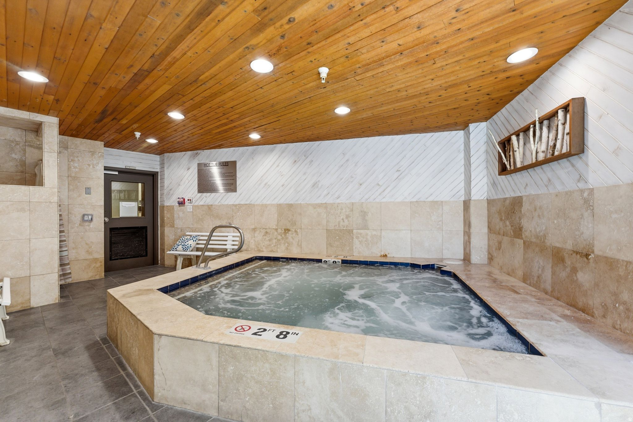 1940 PROSPECTOR AVE #331