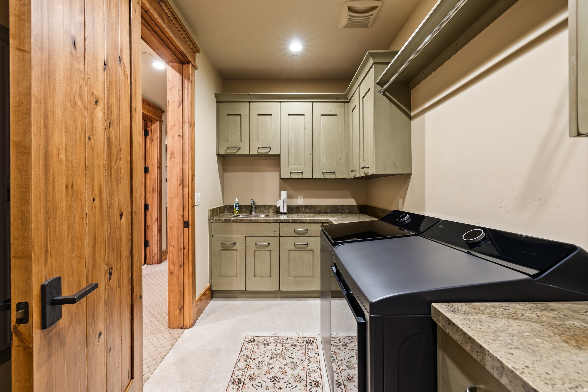 35 WHITE PINE CANYON RD
