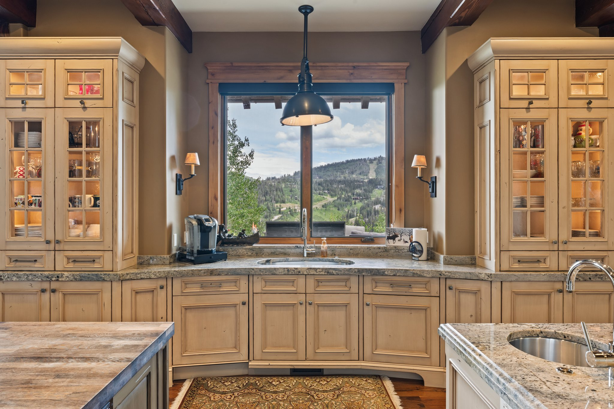 35 WHITE PINE CANYON RD