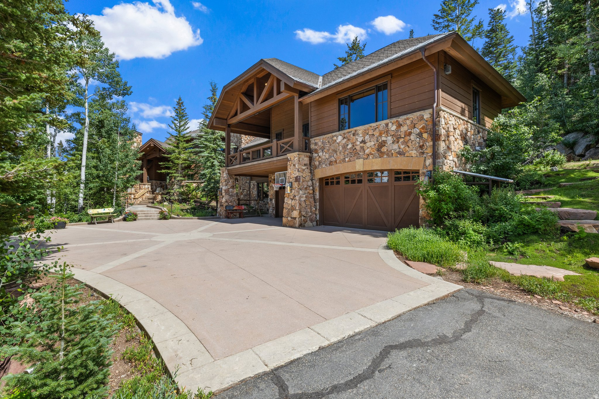 35 WHITE PINE CANYON RD