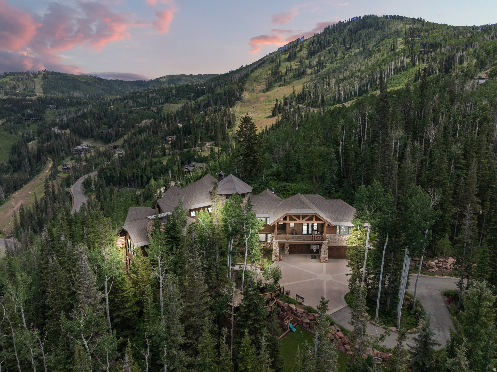 35 WHITE PINE CANYON RD