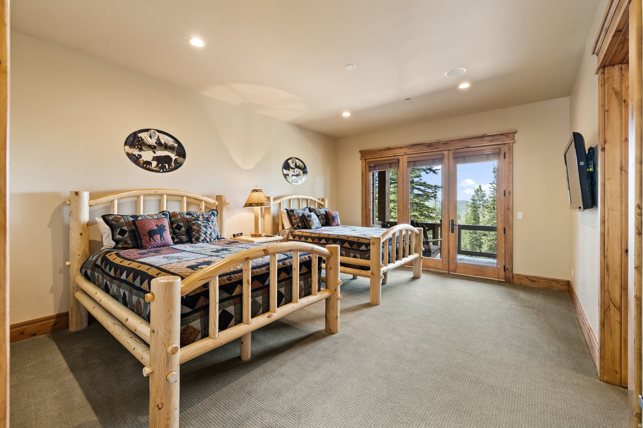 35 WHITE PINE CANYON RD